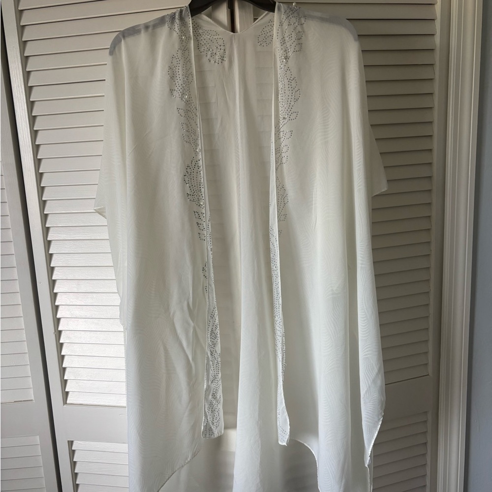 Elegant White Kimono Cardigan